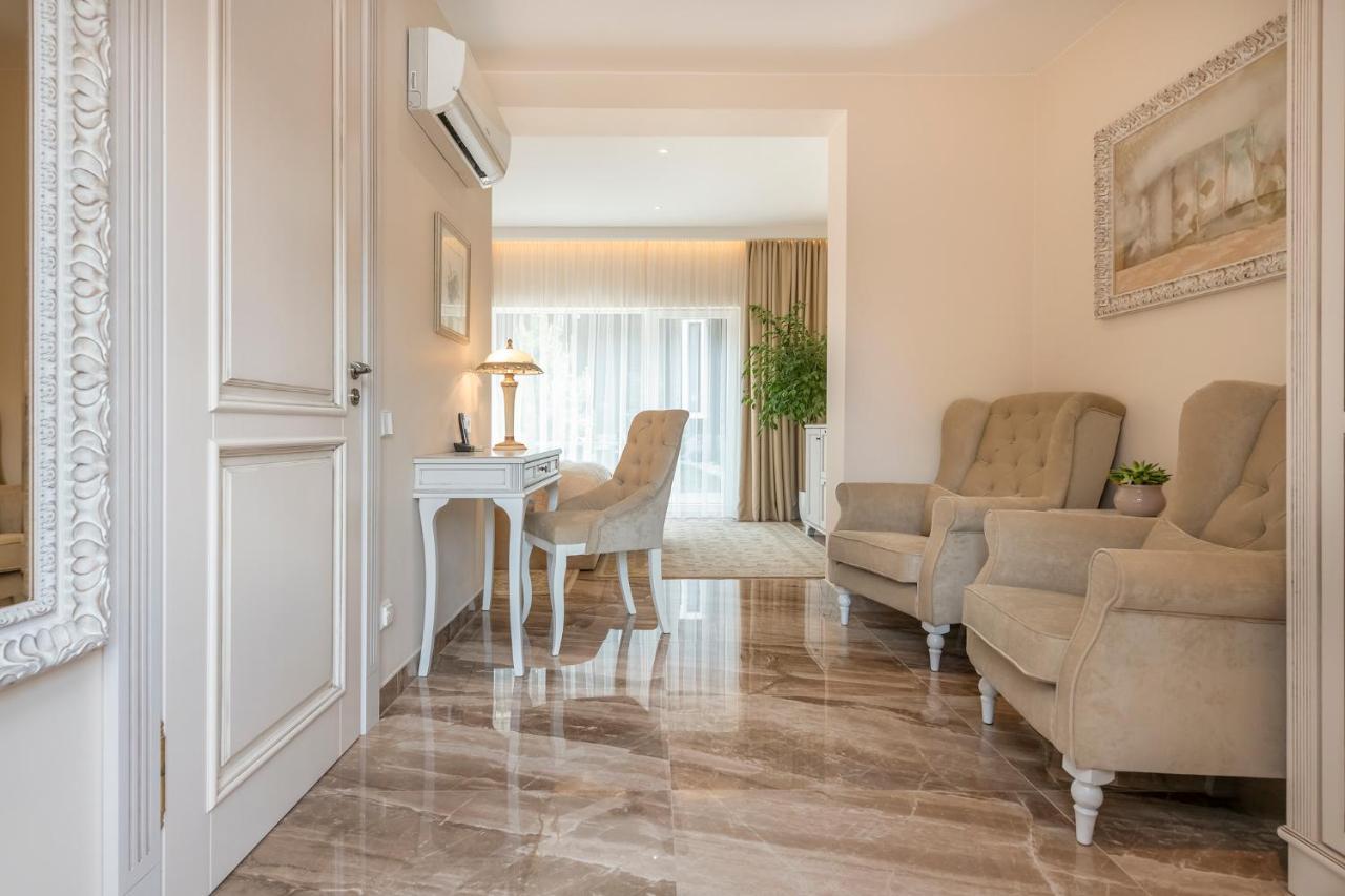 Hotel Pusu Paunksneje Palanga Buitenkant foto