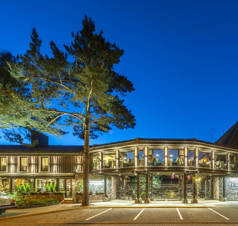 Hotel Pusu Paunksneje Palanga Buitenkant foto
